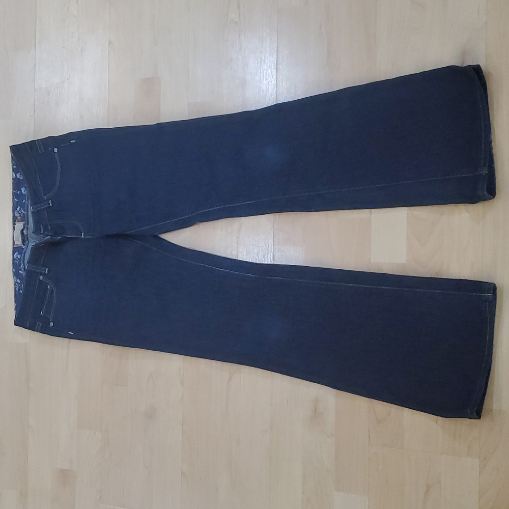 Paige Flared Blue Jeans